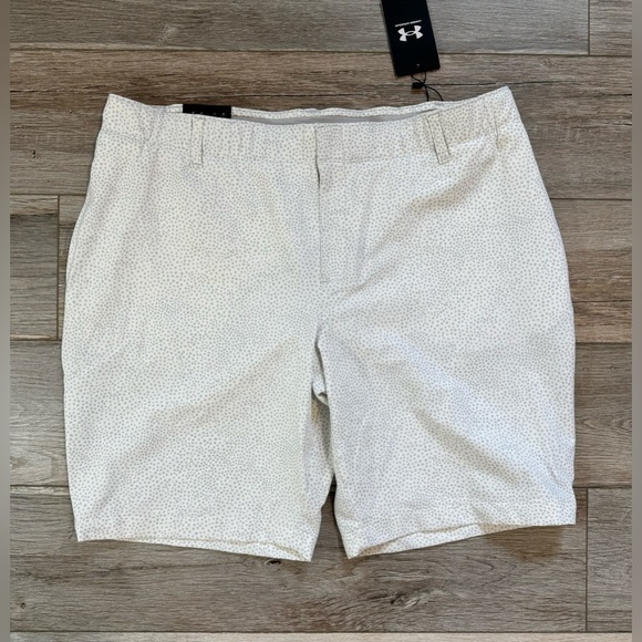 Under‎ Armour~ Women’s UA Links Printed Shorts White/ Gray Size 16 New 9” Inseam - Picture 3 of 12